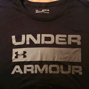Under Armour t-shirt